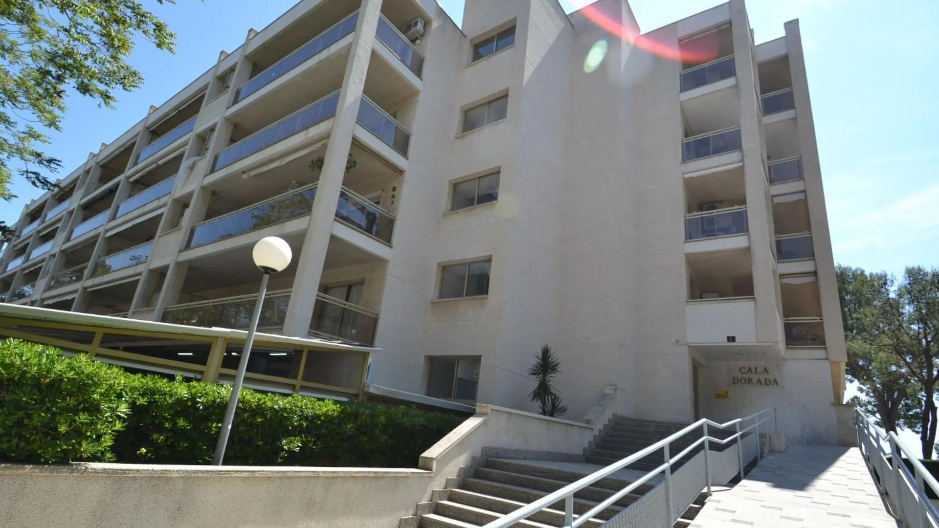 Apartment Cala Dorada-2 By Interhome 살루